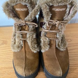Sketchers Lace Up Outdoor Boots with Fur Trim